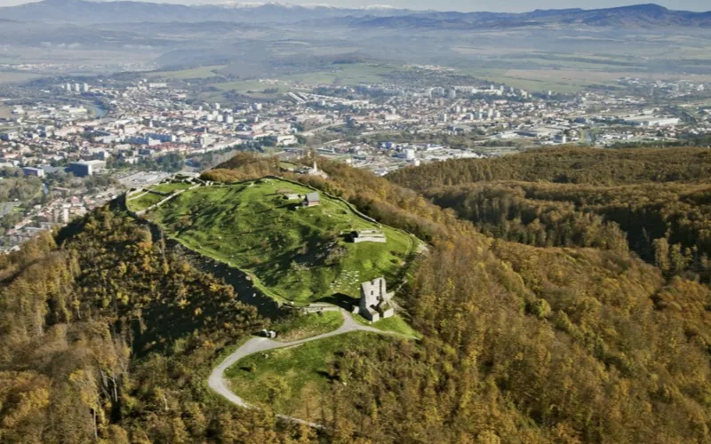 Pustý hrad pri Zvolene, najväčší hradný komplex na Slovensku