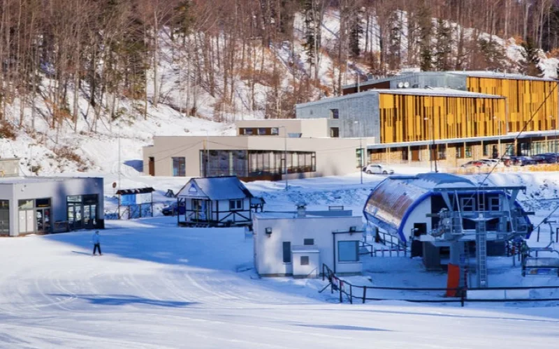 Skipark Kráľová pri Zvolene, lyžiarske stredisko so zjazdovkami